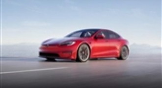1590元 特斯拉上线Model 3发光迎宾踏板
