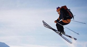 在冰天雪地尽情撒野究竟是一种怎样的体验 哈弗H9带你解锁冰雪乐趣