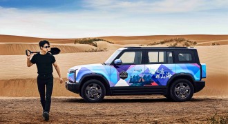 踏歌沙漠野性浪漫，穿越阿拉善感受iCAR 03霸气称雄！