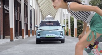 7万级纯电SUV品质之选 吉利几何E萤火虫何以做到“内外兼修”?