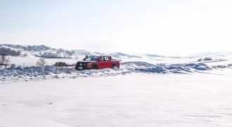 专业四驱+发烧级越野装备 与2023款越野炮一起驰骋冬日冰雪