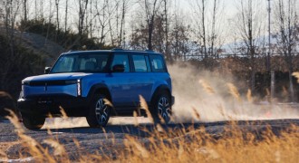 iCAR 03“飞驰”年轻人生，8+X全路况驾驶模式轻松拿捏驾控乐趣