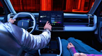 iCAR 03殿堂级视听体验，打造尝鲜一族的专属“移动歌剧院”