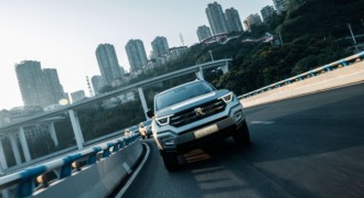 都市野生力量！坦克400 Hi4-T荣膺J.D.Power中型插电混动SUV魅力冠军