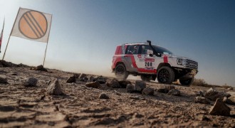 柴油技术天花板，魏建军驾二代哈弗H9首战敦煌越野耐力赛成功完赛